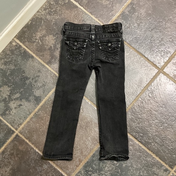 True Religion Slim Fit Black Jeans. Size 4 - Picture 7 of 9